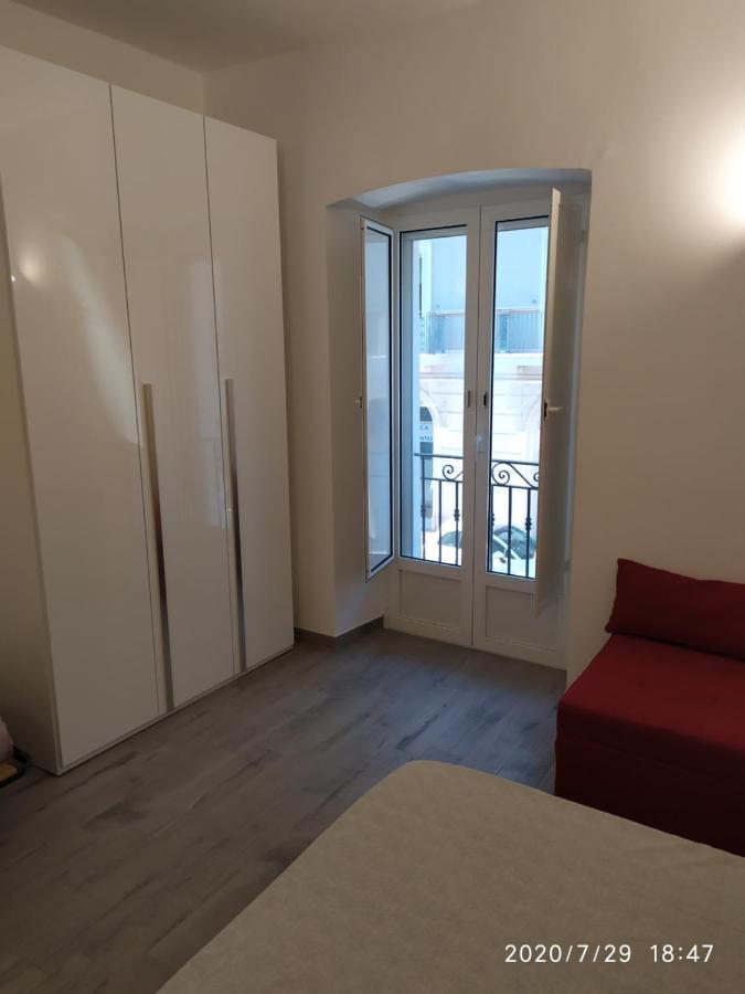 Casa Vacanze Dany Taranto Luaran gambar