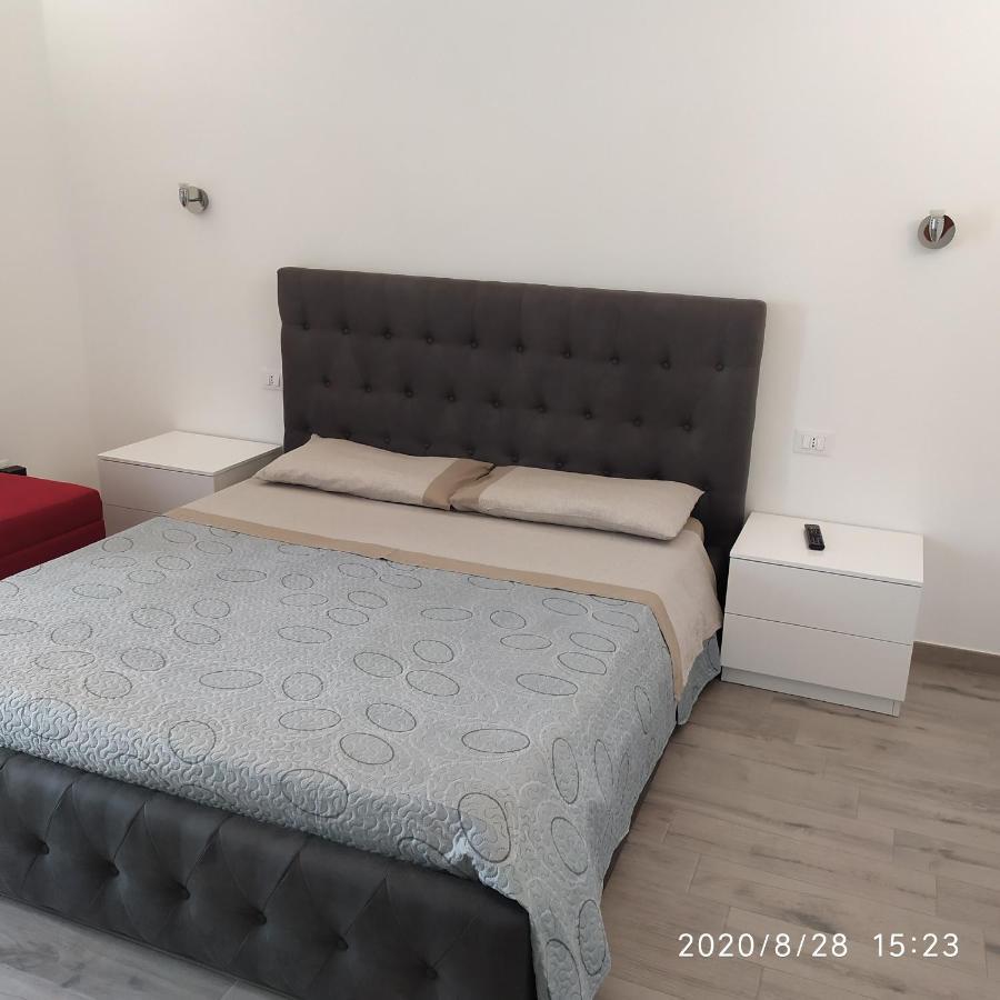 Casa Vacanze Dany Taranto Luaran gambar