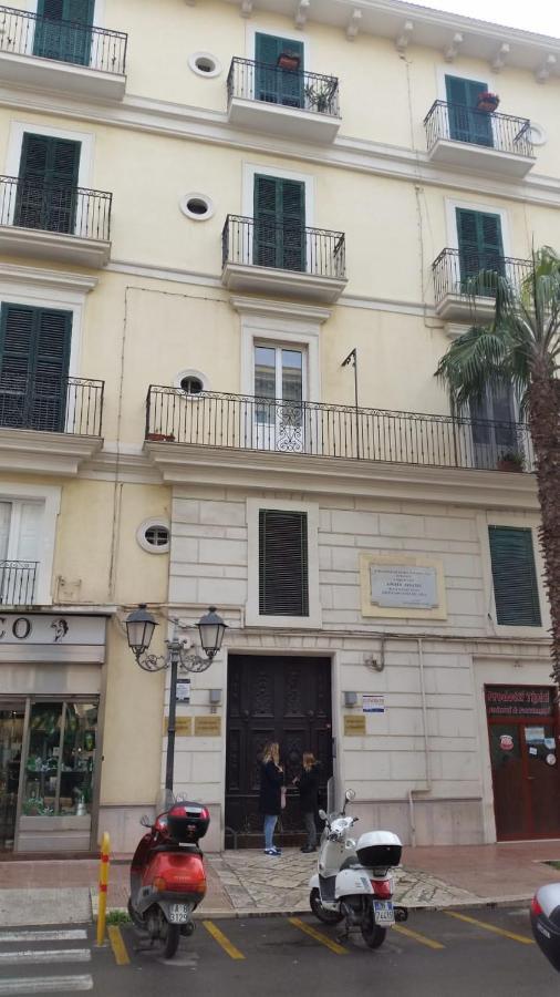 Casa Vacanze Dany Taranto Luaran gambar